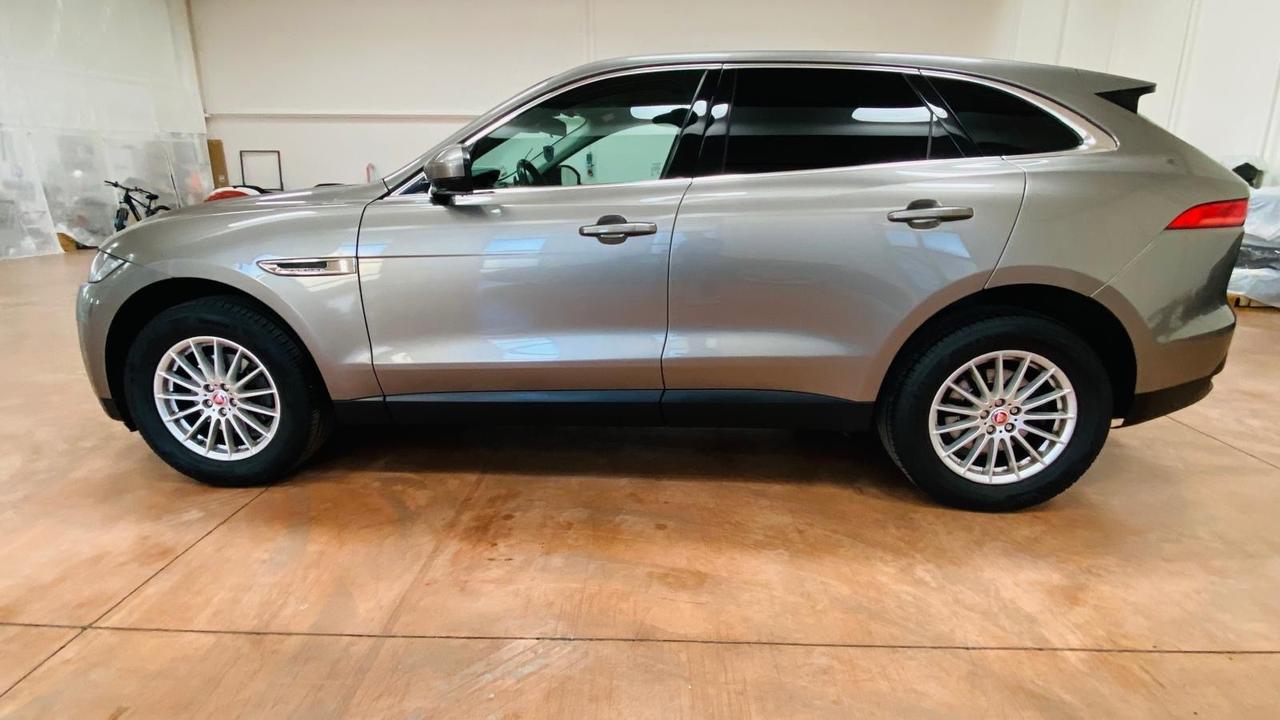 Jaguar F-Pace 2.0 D 180 CV AWD Prestige