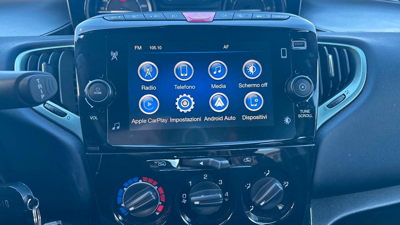 Lancia Ypsilon 1.0 FireFly 5 porte S&S Hybrid Gold Plus