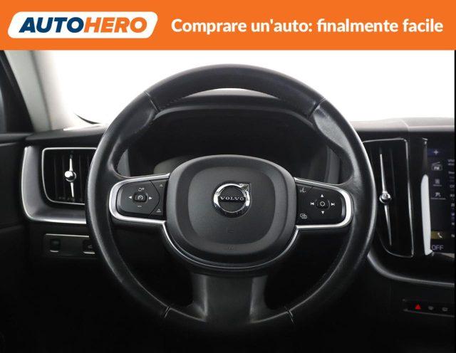 VOLVO XC60 B4 (d) AWD Geartronic Business Plus