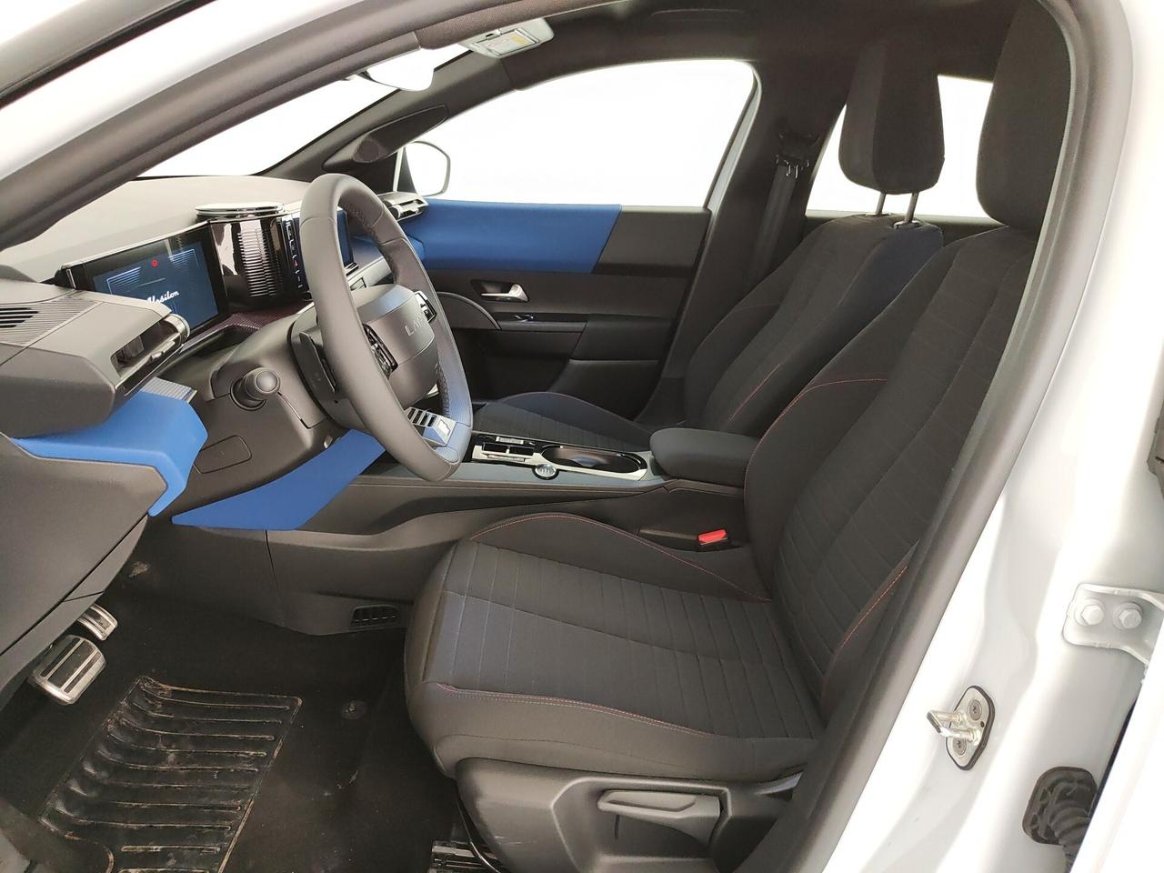 Lancia Ypsilon Hybrid e-DCT HF Line