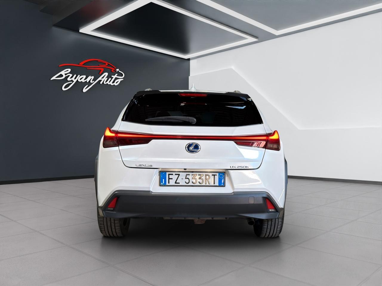 Lexus UX 250h 2.0 Luxury 4wd cvt 184cv
