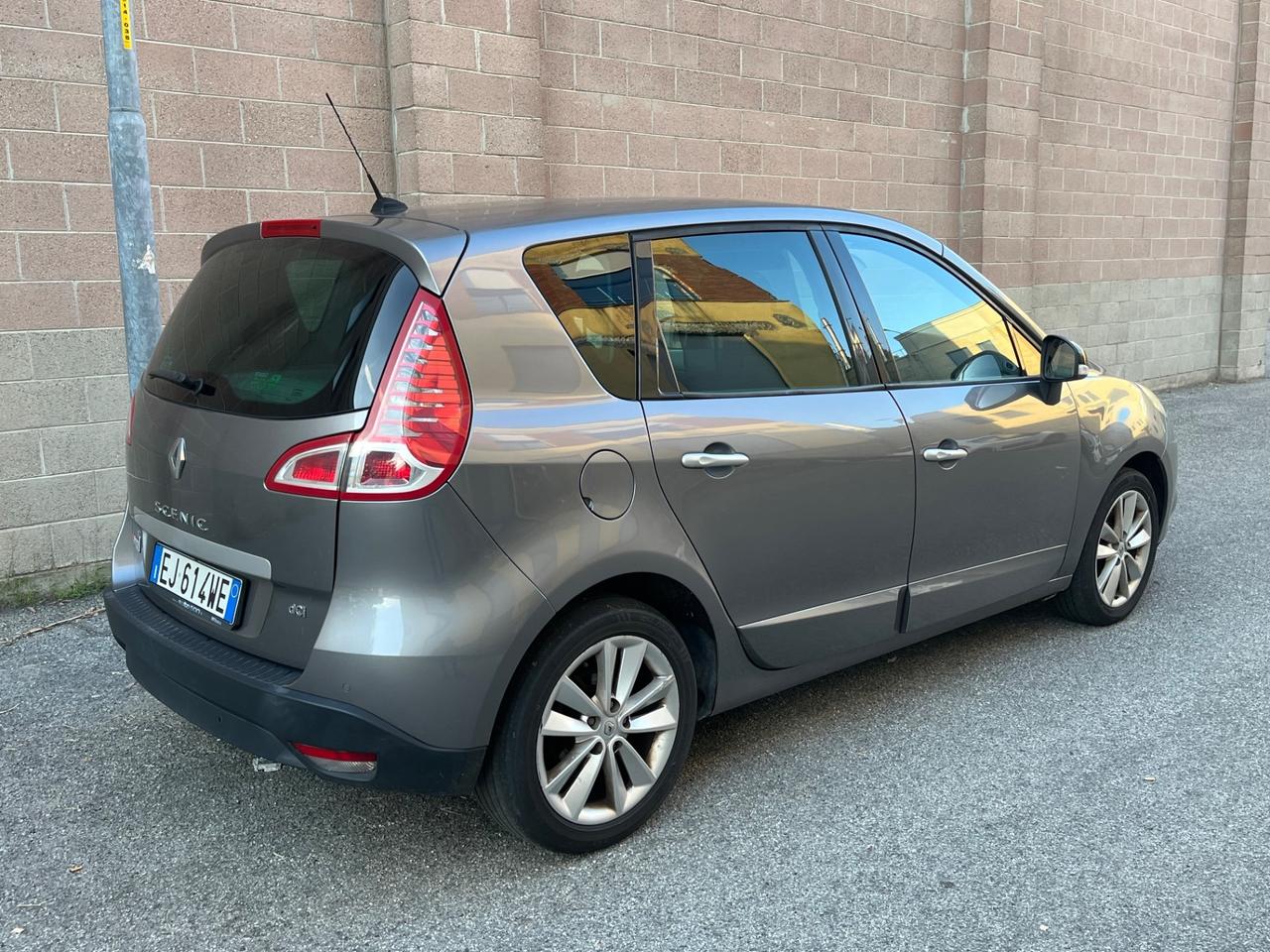 Renault Scénic X-mod 1.9 dCi 130CV