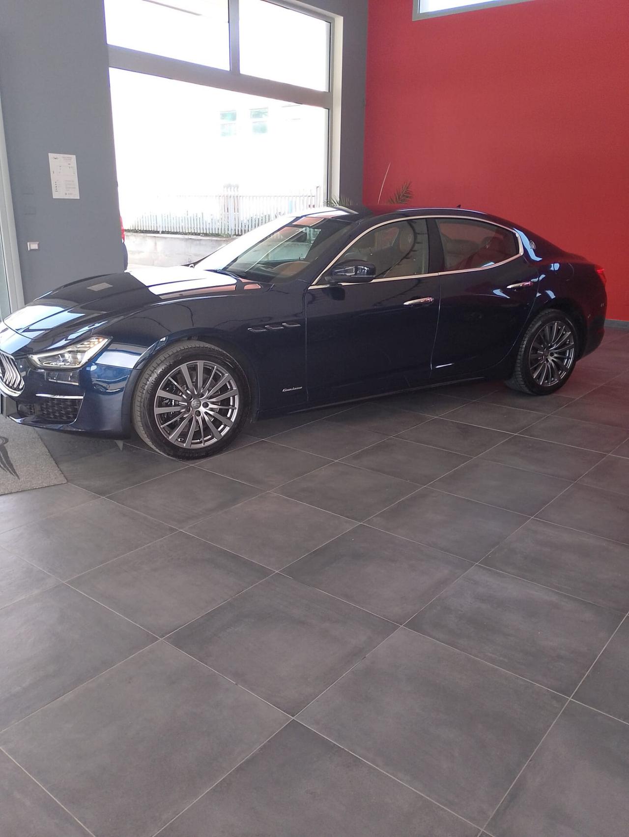 Maserati Ghibli V6 Granlusso