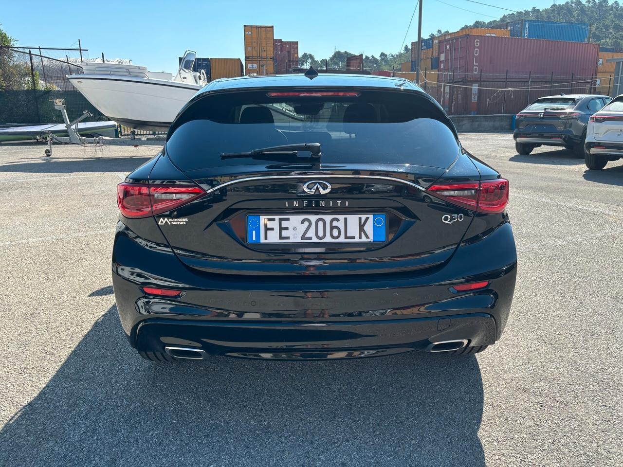 Infiniti Q30 1.5 diesel DCT Business Executive