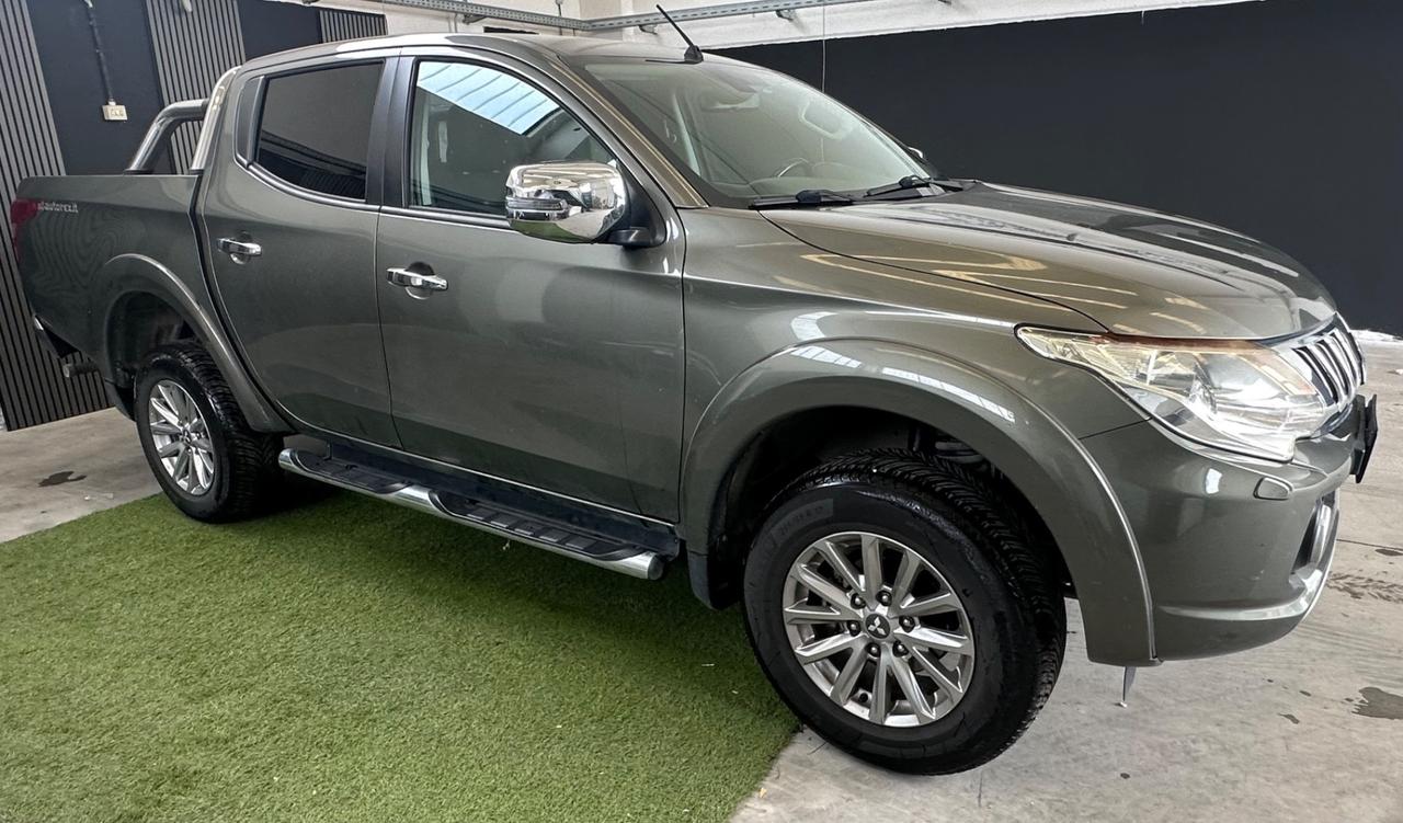 Mitsubishi L200 2.4 DI-D/154CV Club Cab Inform
