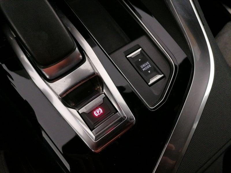 Peugeot 3008 1.6 hybrid phev GT Pack 225cv e-eat8