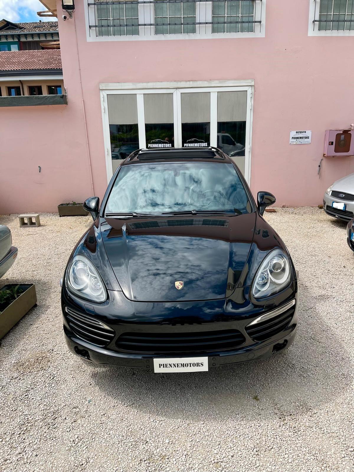 Porsche Cayenne - All-Black CERCHI 21 TETTO PANORAMICO