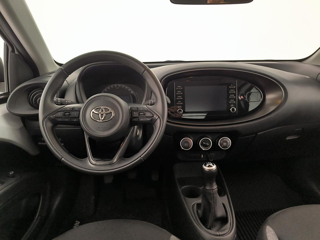 Toyota Aygo x 1.0 active 72cv