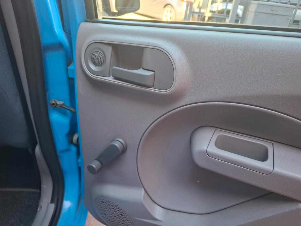Fiat Panda 1.1 Active ok neopatentati