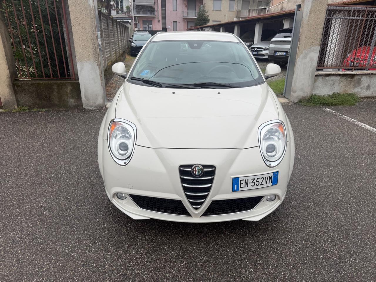 Alfa Romeo MiTo 1.3 JTDm-2 95 CV S&S Distinctive