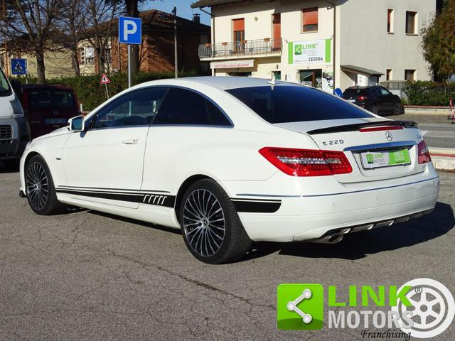 MERCEDES-BENZ E 220 CDI Coupé BlueEFFICIENCY Avantgarde