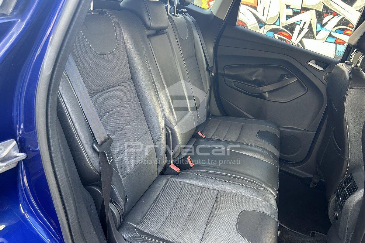 FORD Kuga 2.0 TDCI 150 CV S&S 4WD Powershift Titanium