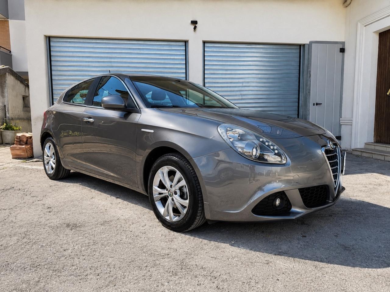 Alfa Romeo Giulietta 1.6 JTDm-2 105 CV Distinctive