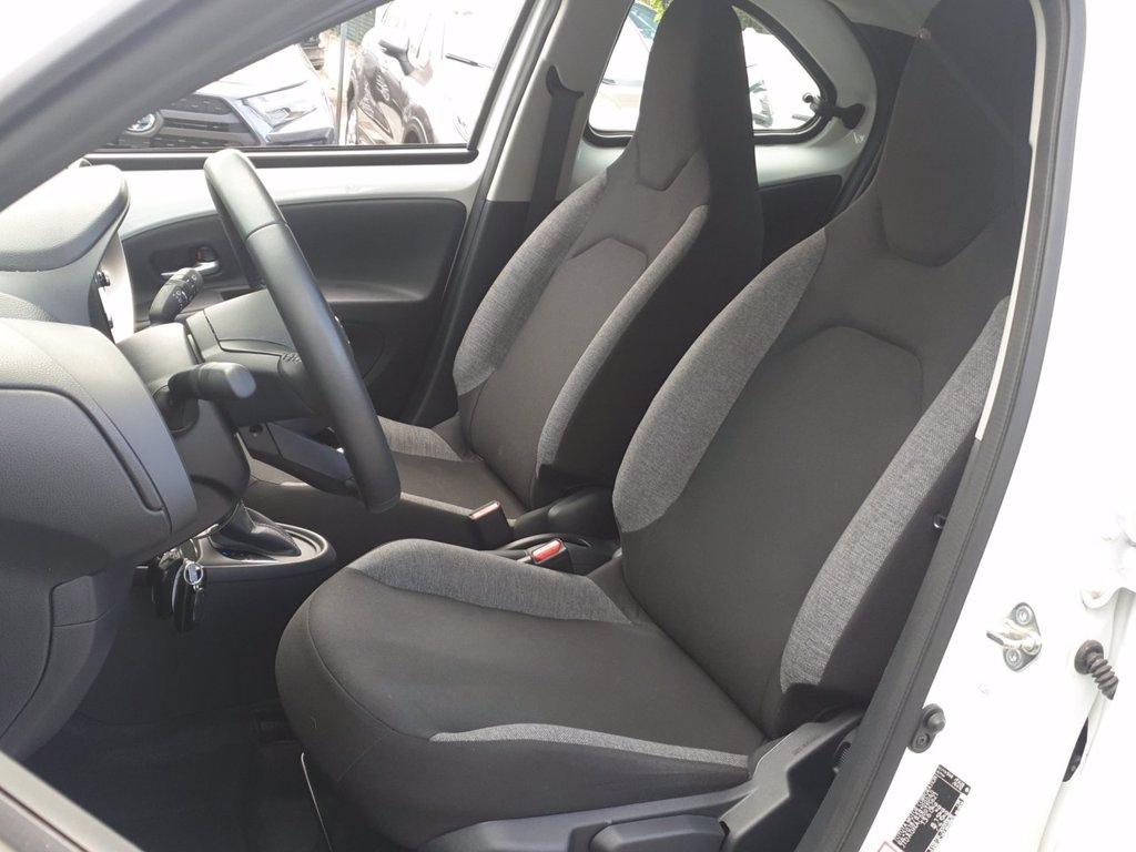 TOYOTA Aygo x 1.0 active 72cv s-cvt del 2023