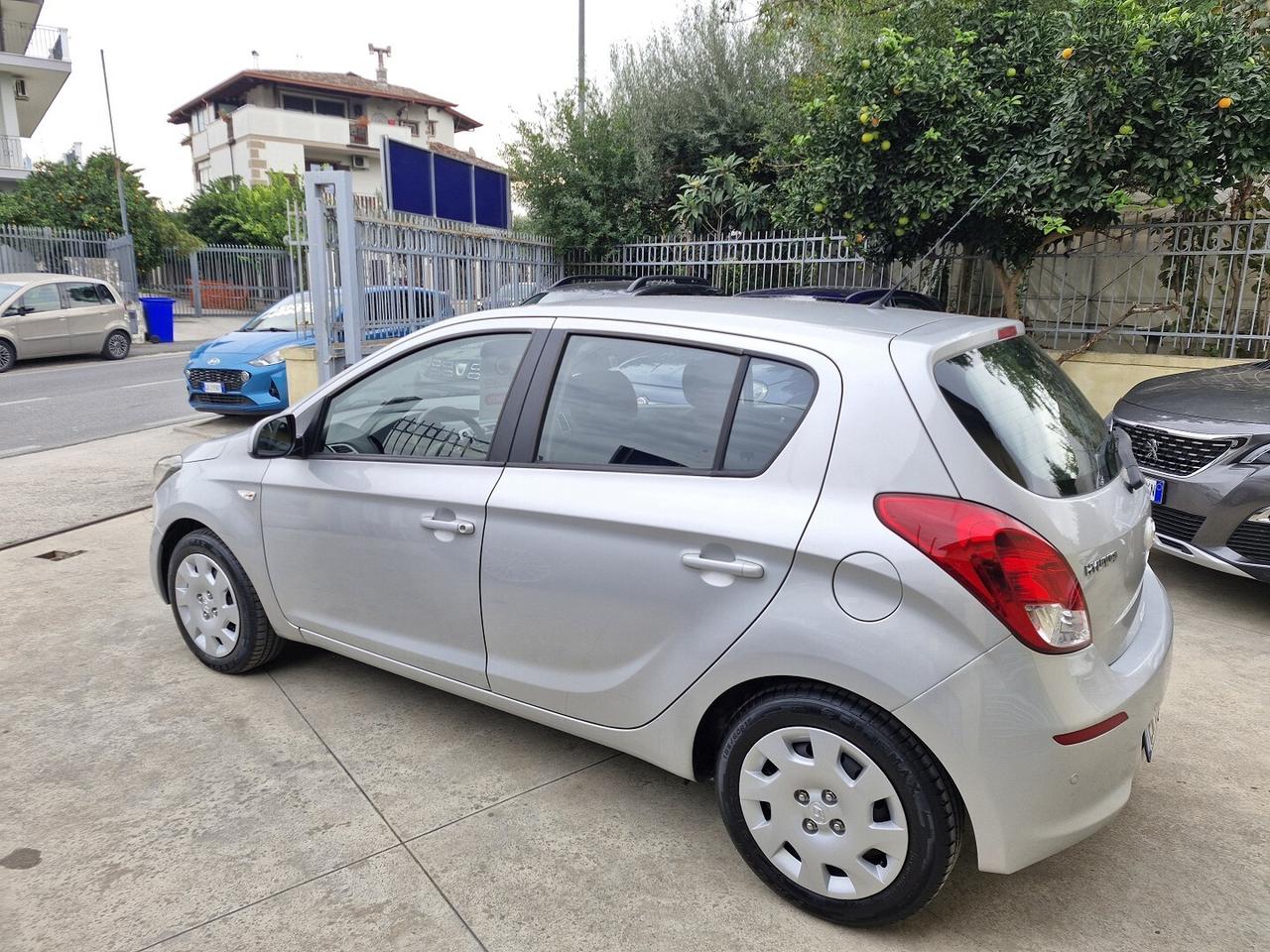 HYUNDAI I20 1.2 BENZINA/GPL ANNO 2014