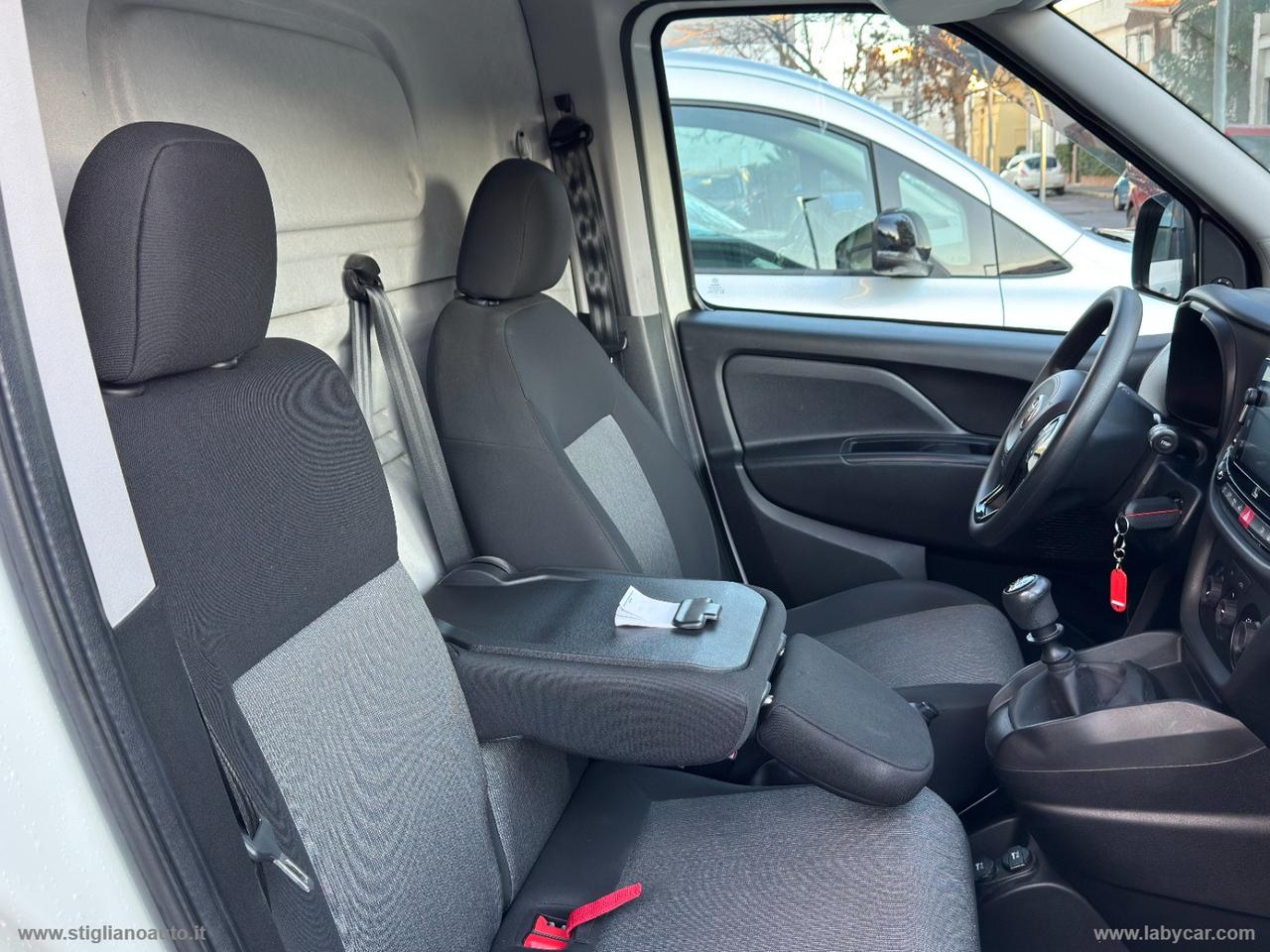 Doblò 1.6 MJT 105CV CH1 Cargo Lounge