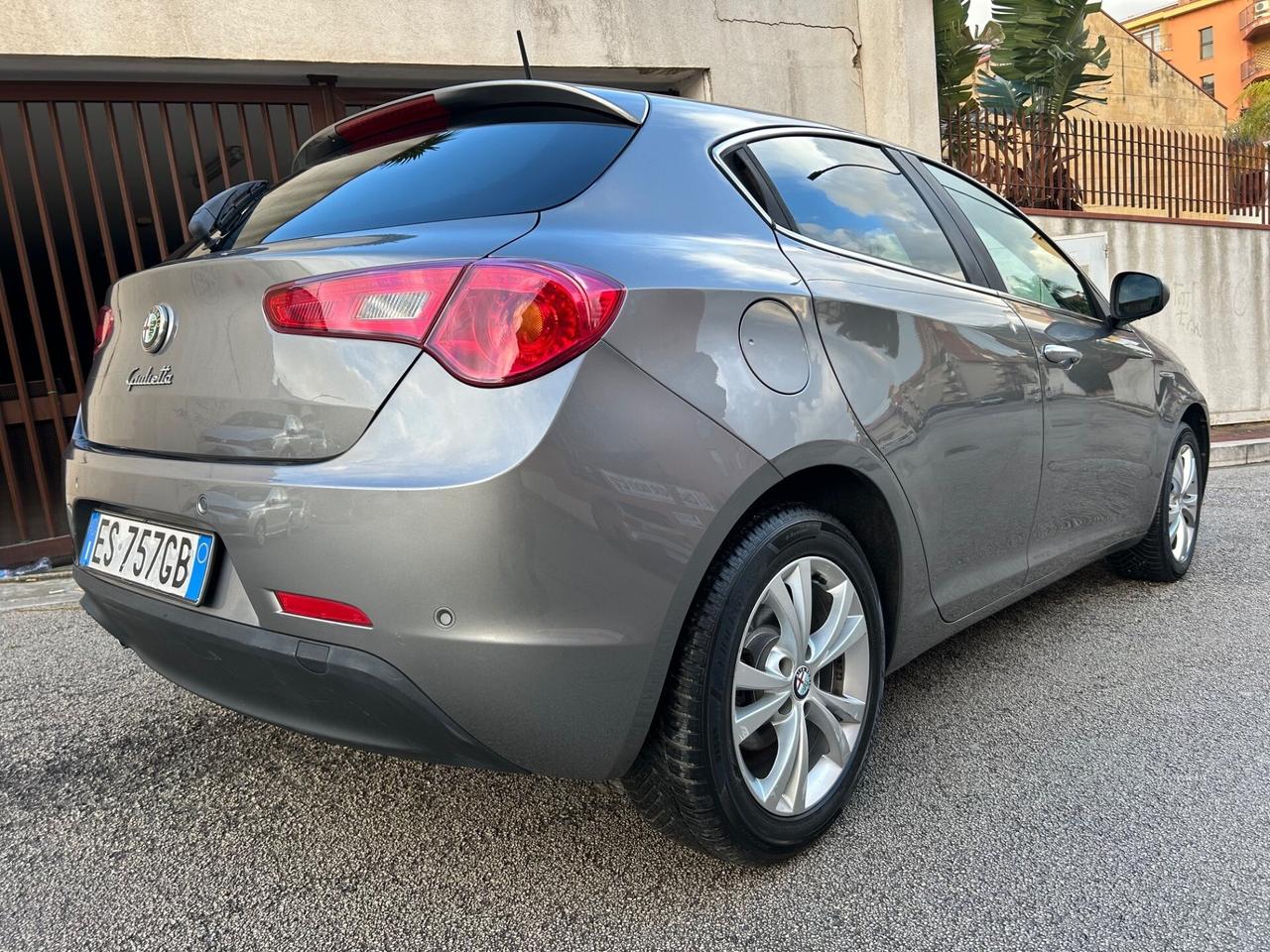 Alfa Romeo Giulietta 1.6 JTDm garanzia 12 mesi