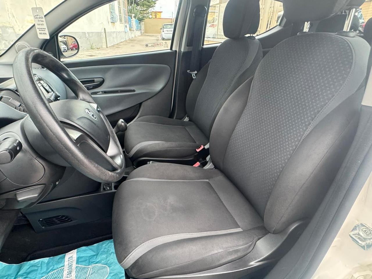 Lancia Ypsilon 1.3 MJT 16V 95 CV 5 porte S&S Platinum
