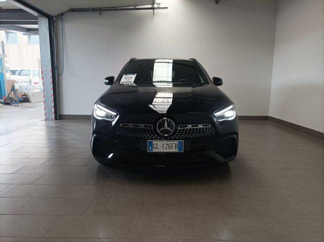 MERCEDES-BENZ GLA 200 d Automatic Premium