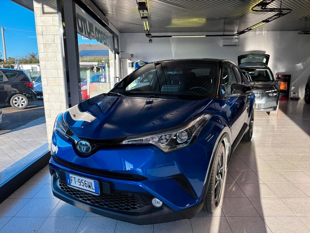 Toyota C-HR 1.8 Ibrida Neopatentati