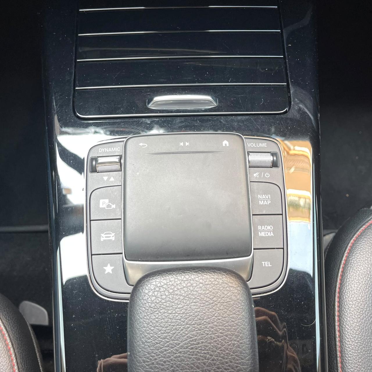 Mercedes-Benz A 180 d 116cv Premium AMG