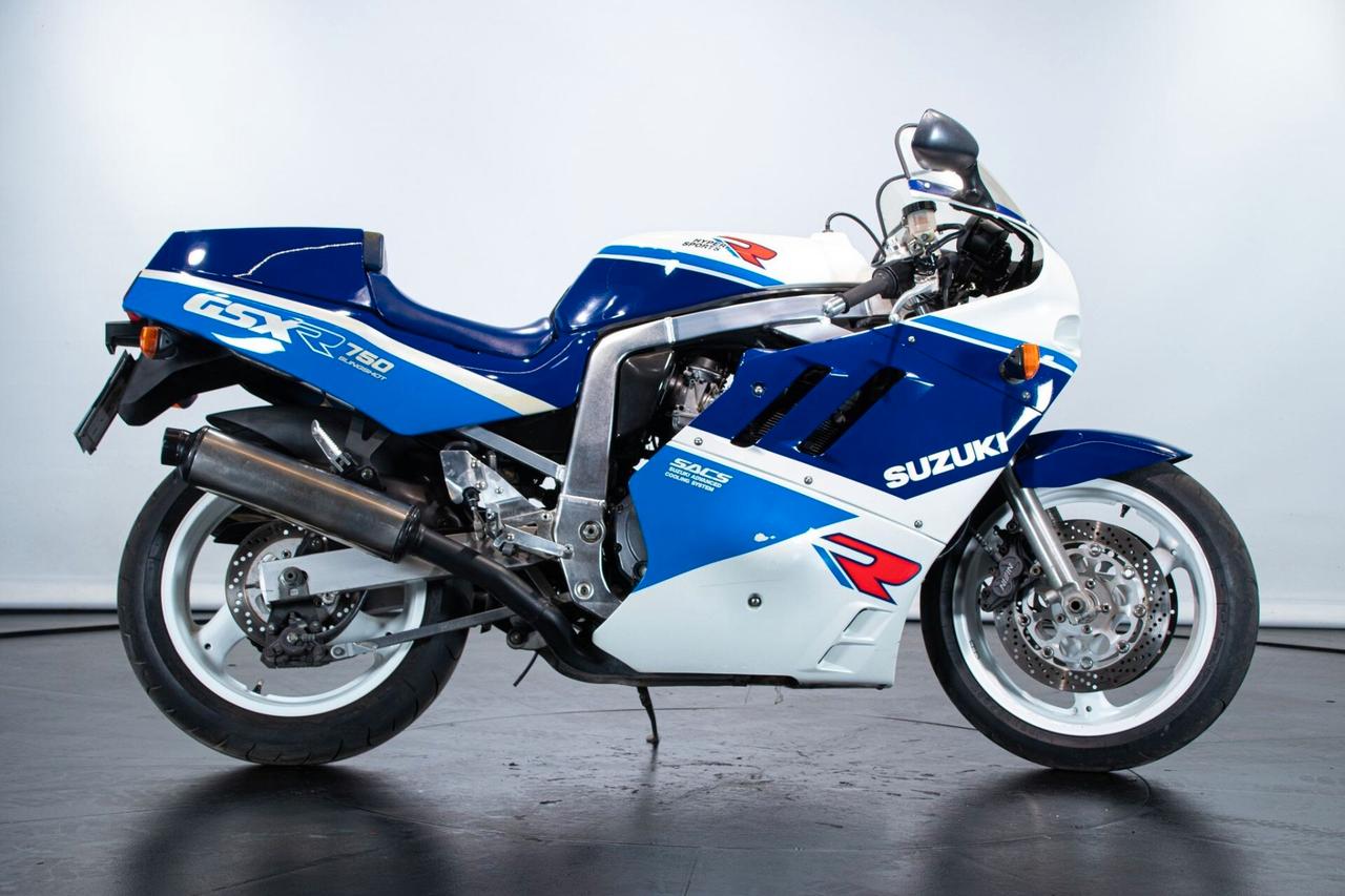 Suzuki GSX-R 750