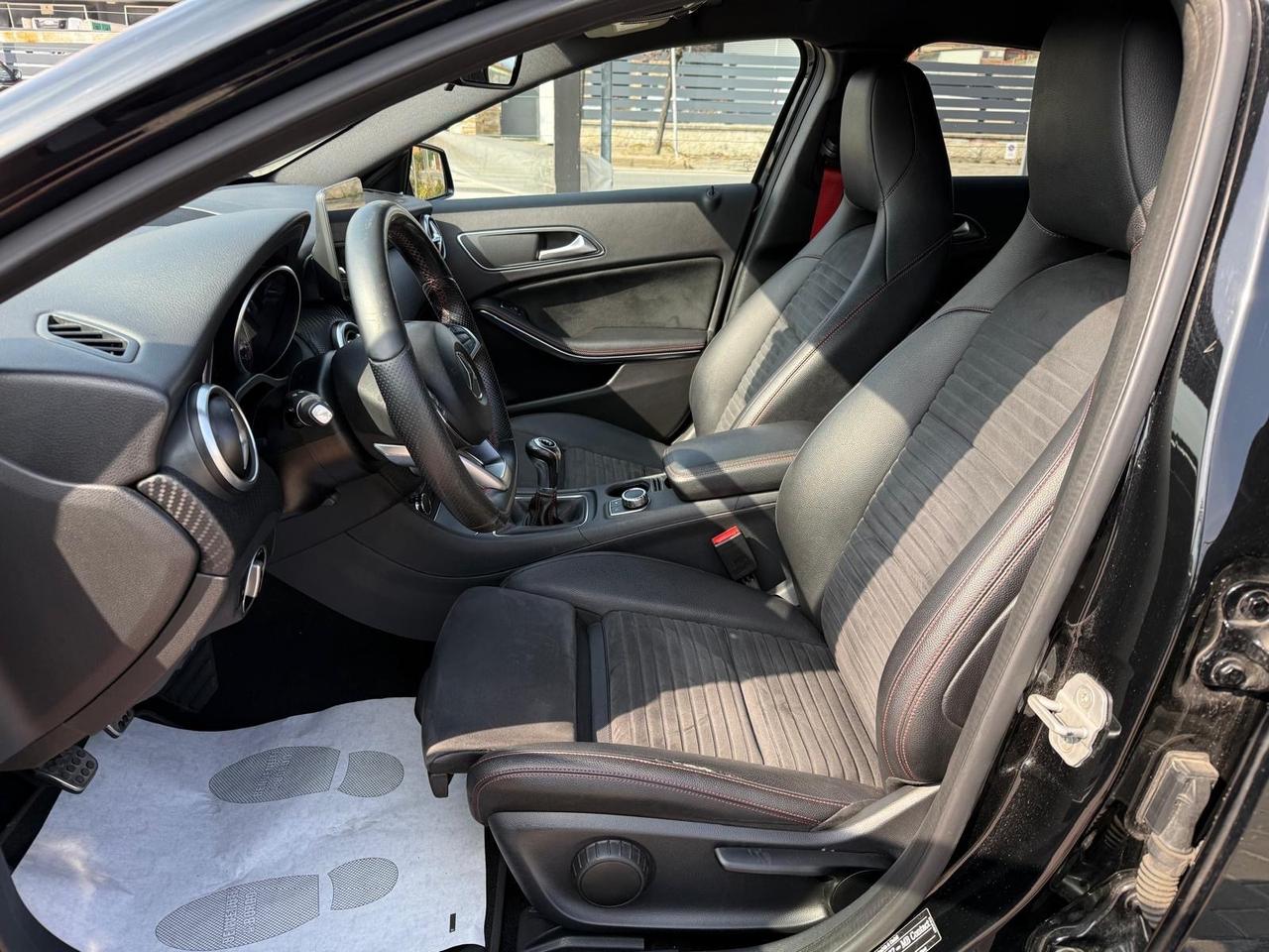 Mercedes-benz A 200d Premium AMG UNICO PROPRIETARIO