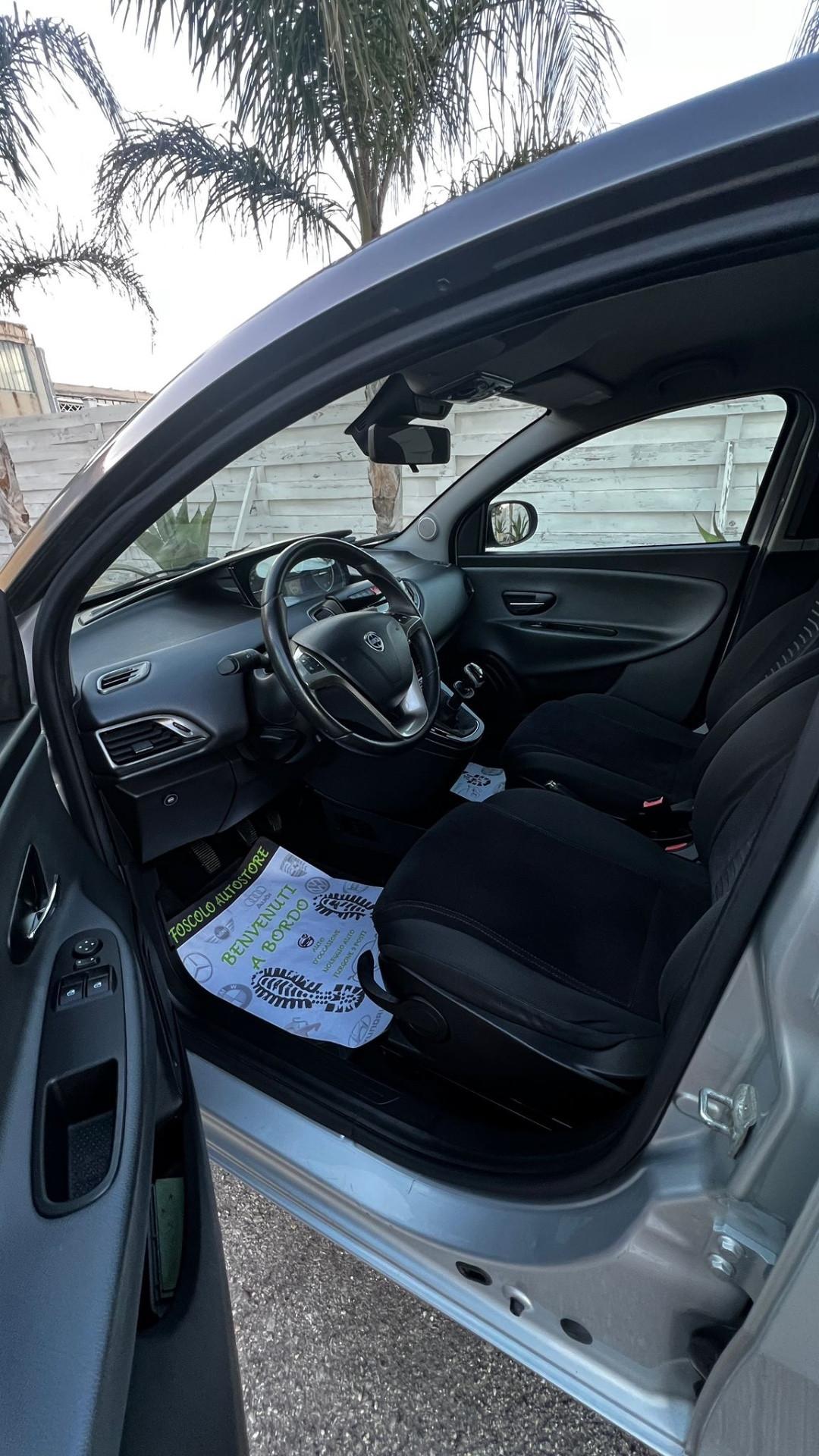 Lancia Ypsilon 1.2 benzina GPL