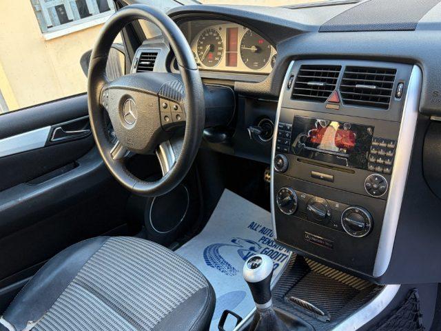 MERCEDES-BENZ B 200 CDI Sport