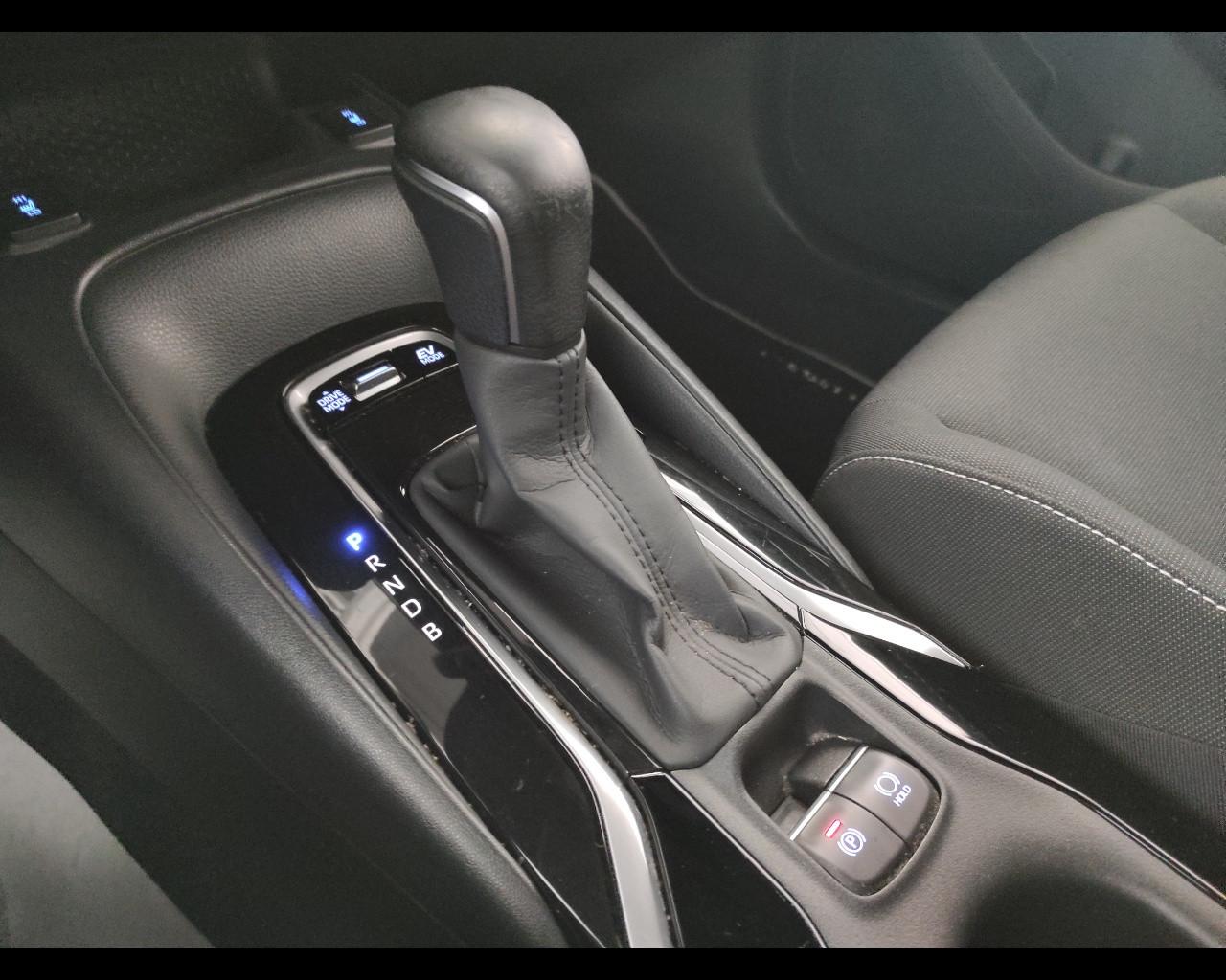 TOYOTA Corolla (2018-->) - Corolla Touring Sports 1.8 Hybrid Business