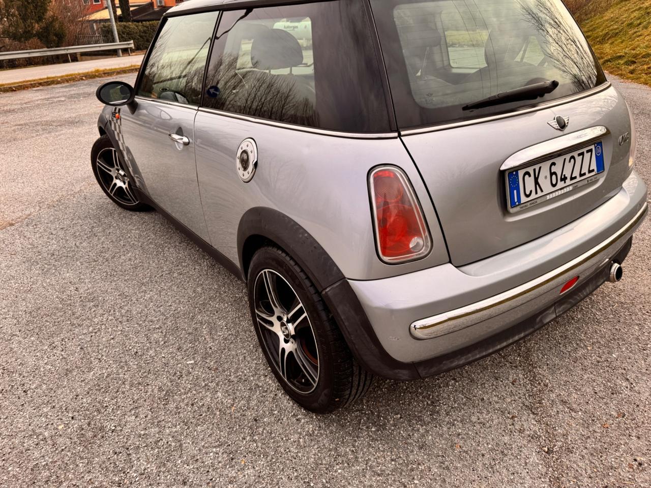 Mini 1.6 16V ok neopatentati