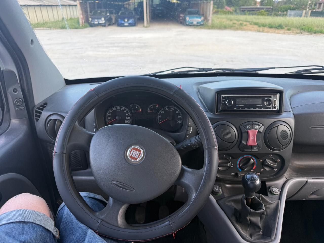 Fiat doblo 5 posti 1.9 JTD neopatentati