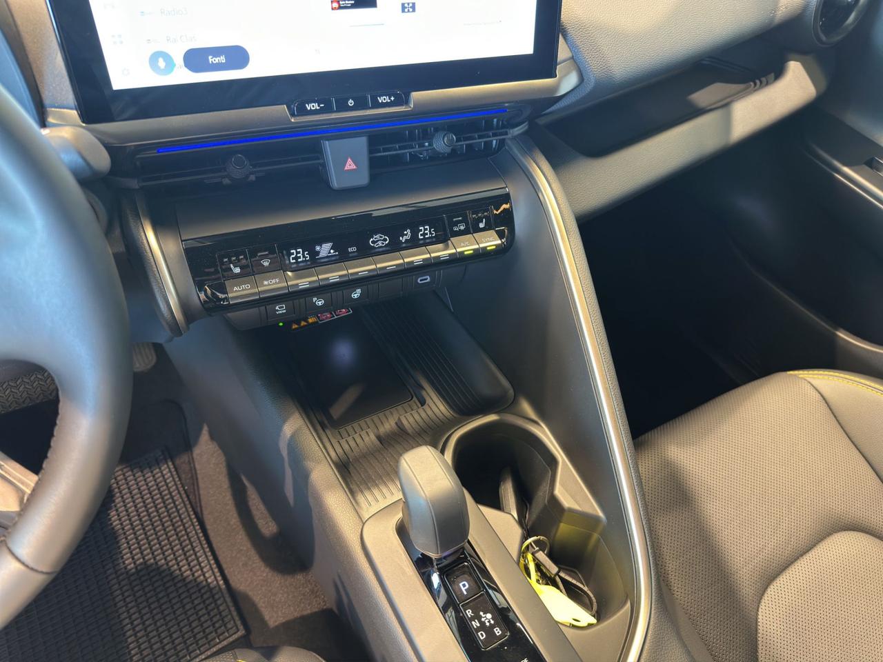 Toyota C-HR 2.0 phev Lounge fwd e-cvt