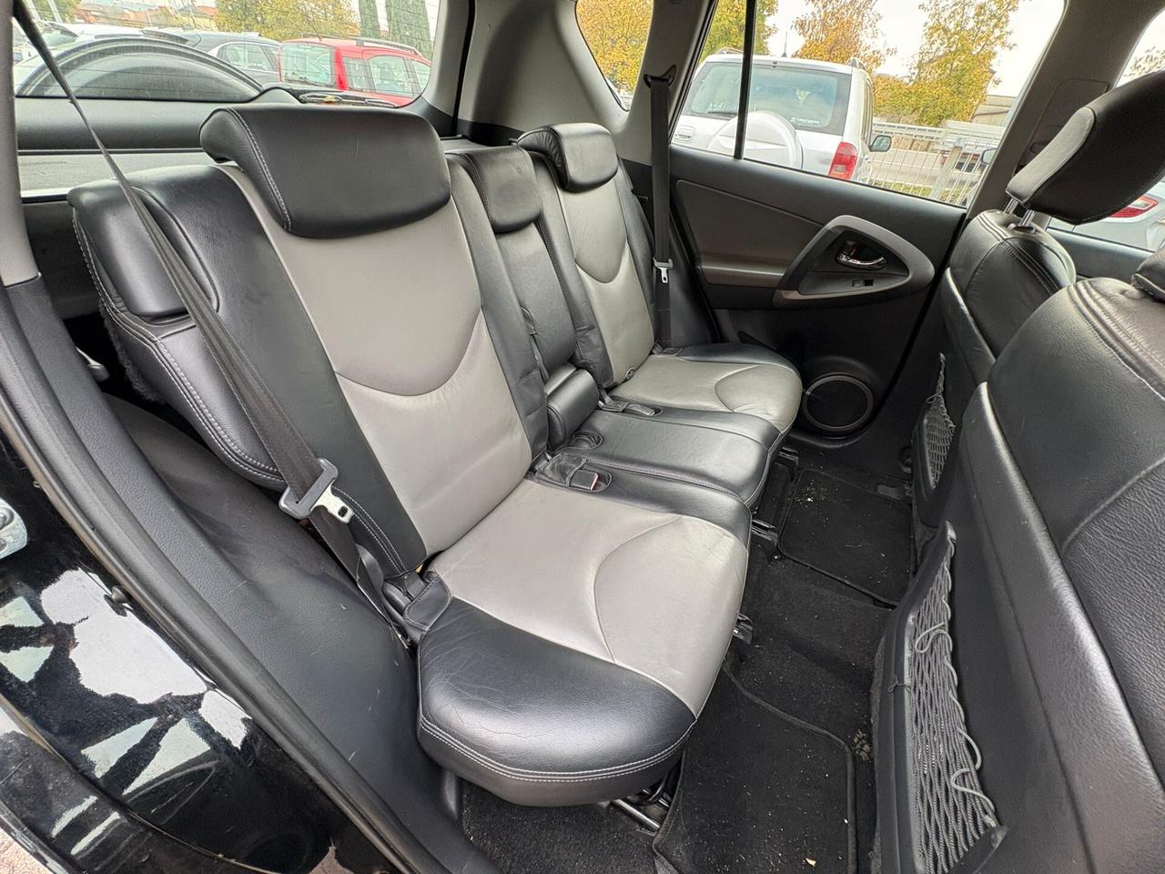 TOYOTA RAV 4 2.2 D INTERNO PELLE GANCIO TRAINO