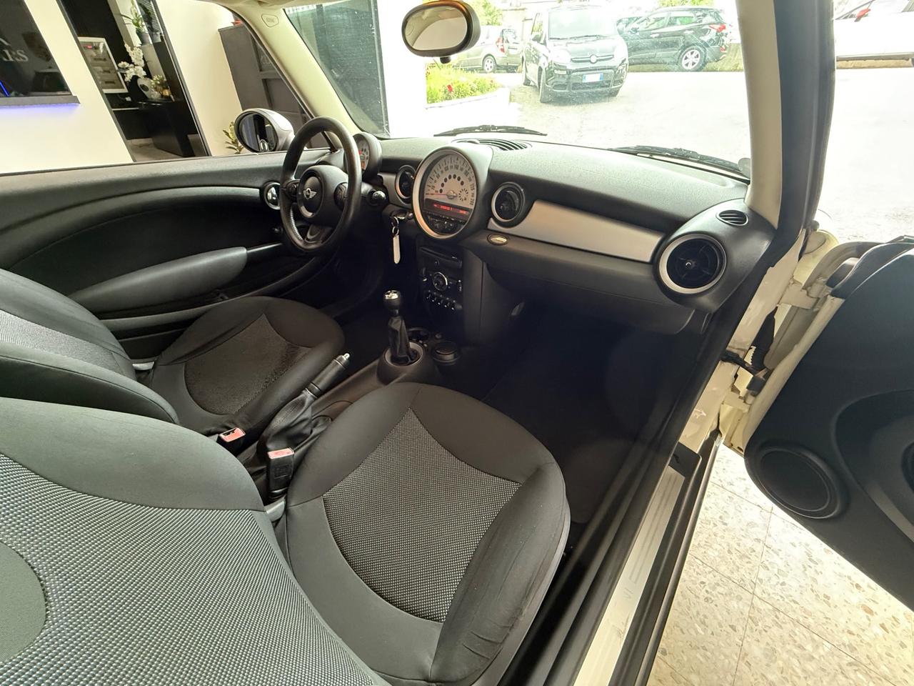 Mini Cooper D 2011