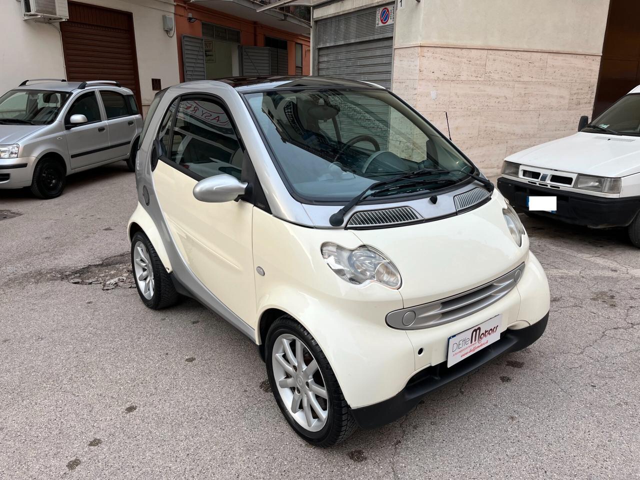 Smart ForTwo 700 Coupé Grandstyle Cambio Automatico (45 kW)