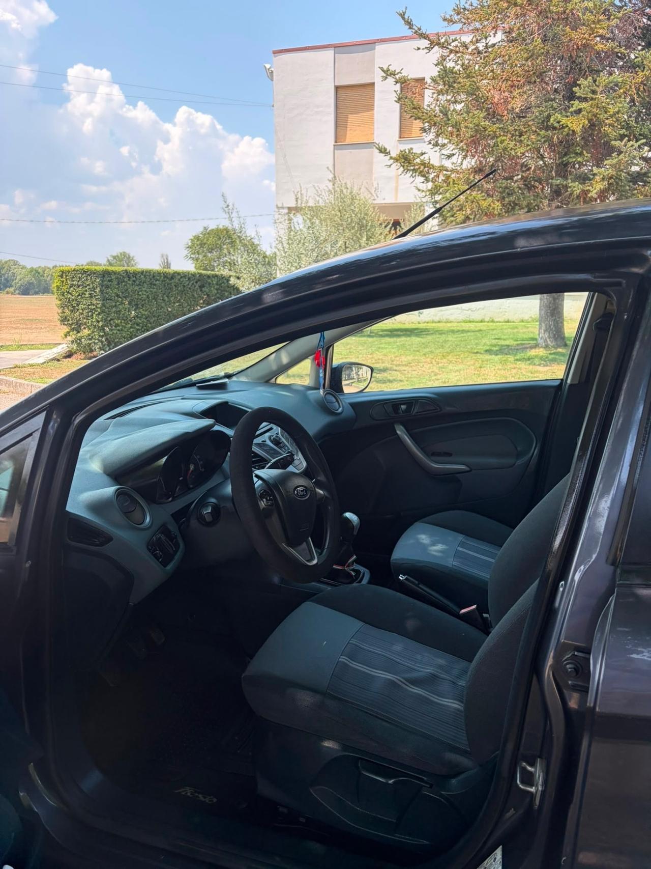 Ford Fiesta 1.4 TDCi accessoriata 5 porte