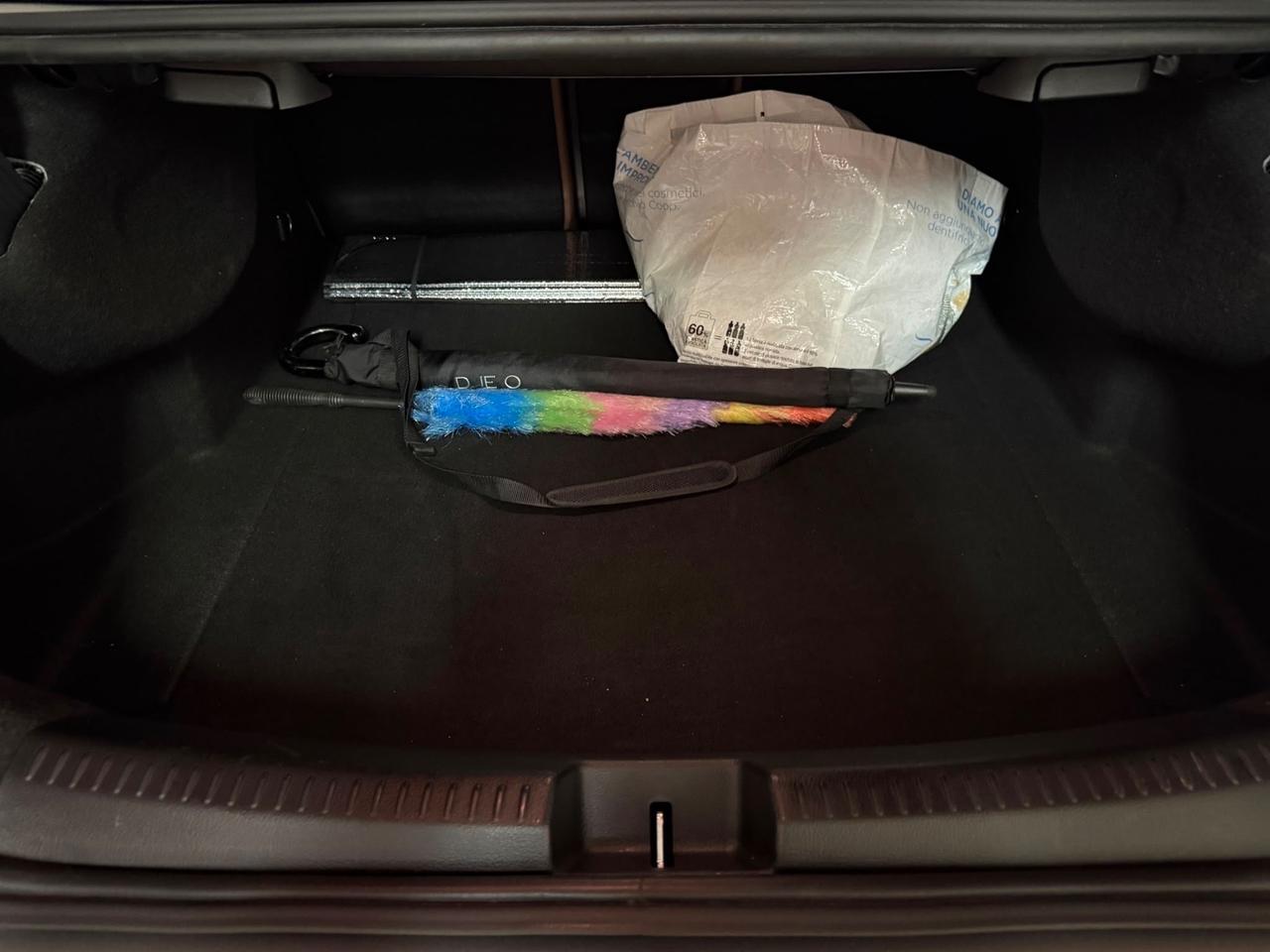 Mercedes-Benz CLA 200 Coupe Premium AMG Night Package Pelle Marrone