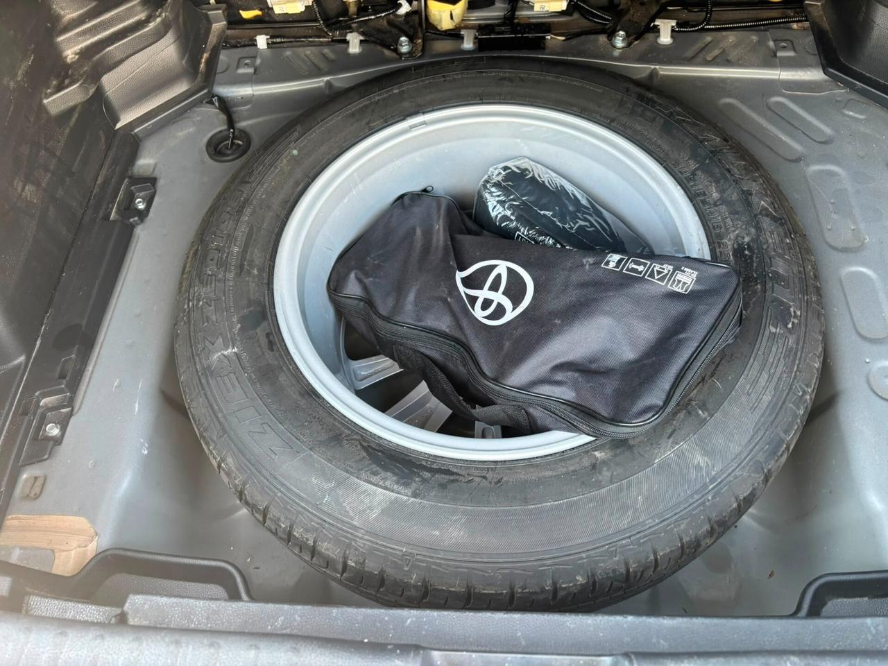 Toyota Yaris Cross 1.5 Hybrid 5p. E-CVT Business