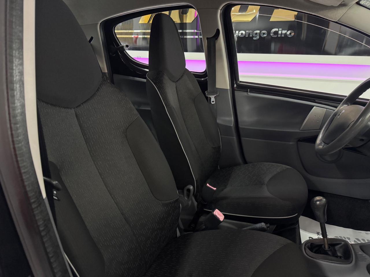 Peugeot 107 1.0 68CV 5p. Full Opt