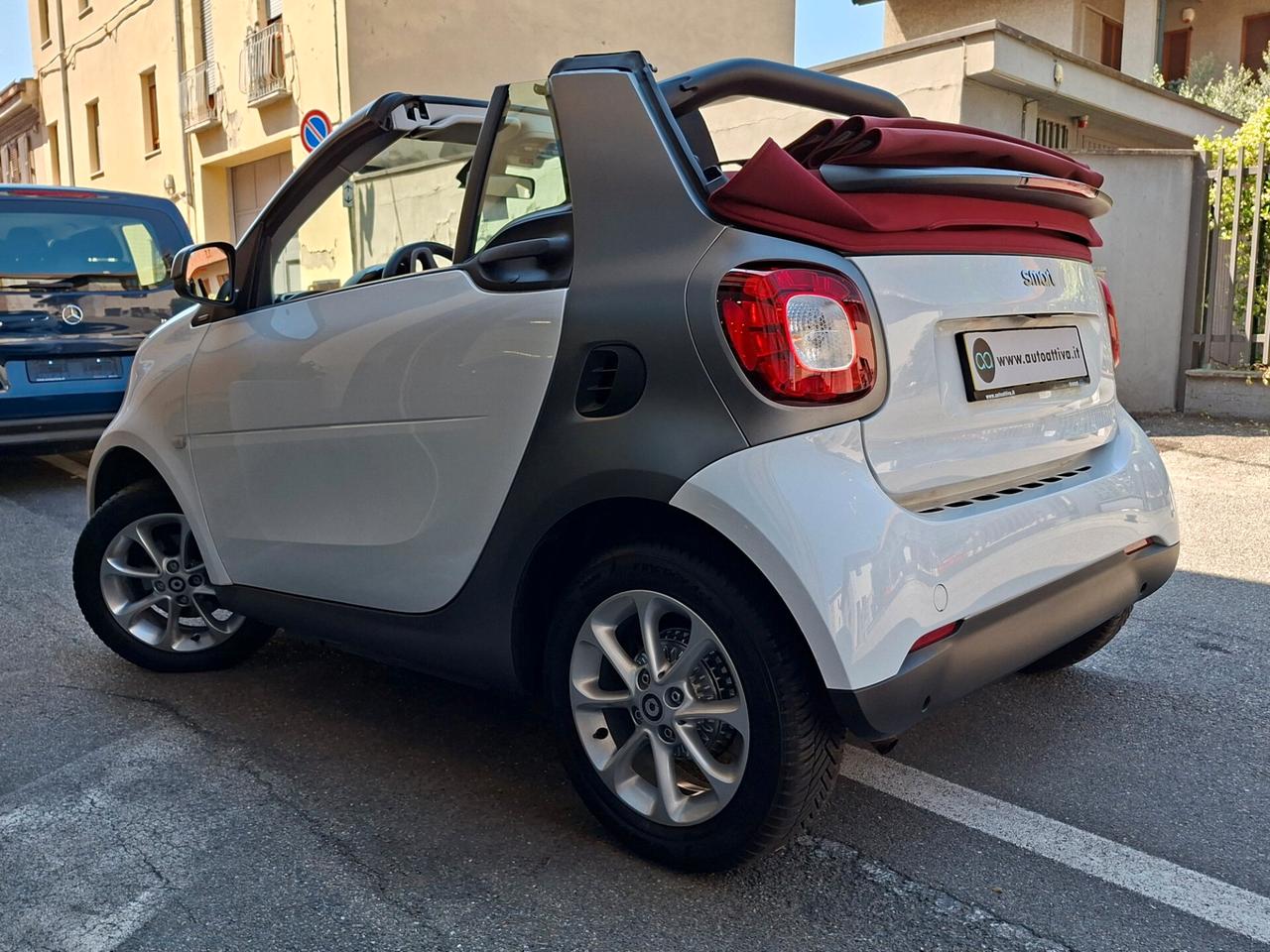 Smart ForTwo 90 0.9 T twinamic cabrio Passion Capote Rossa