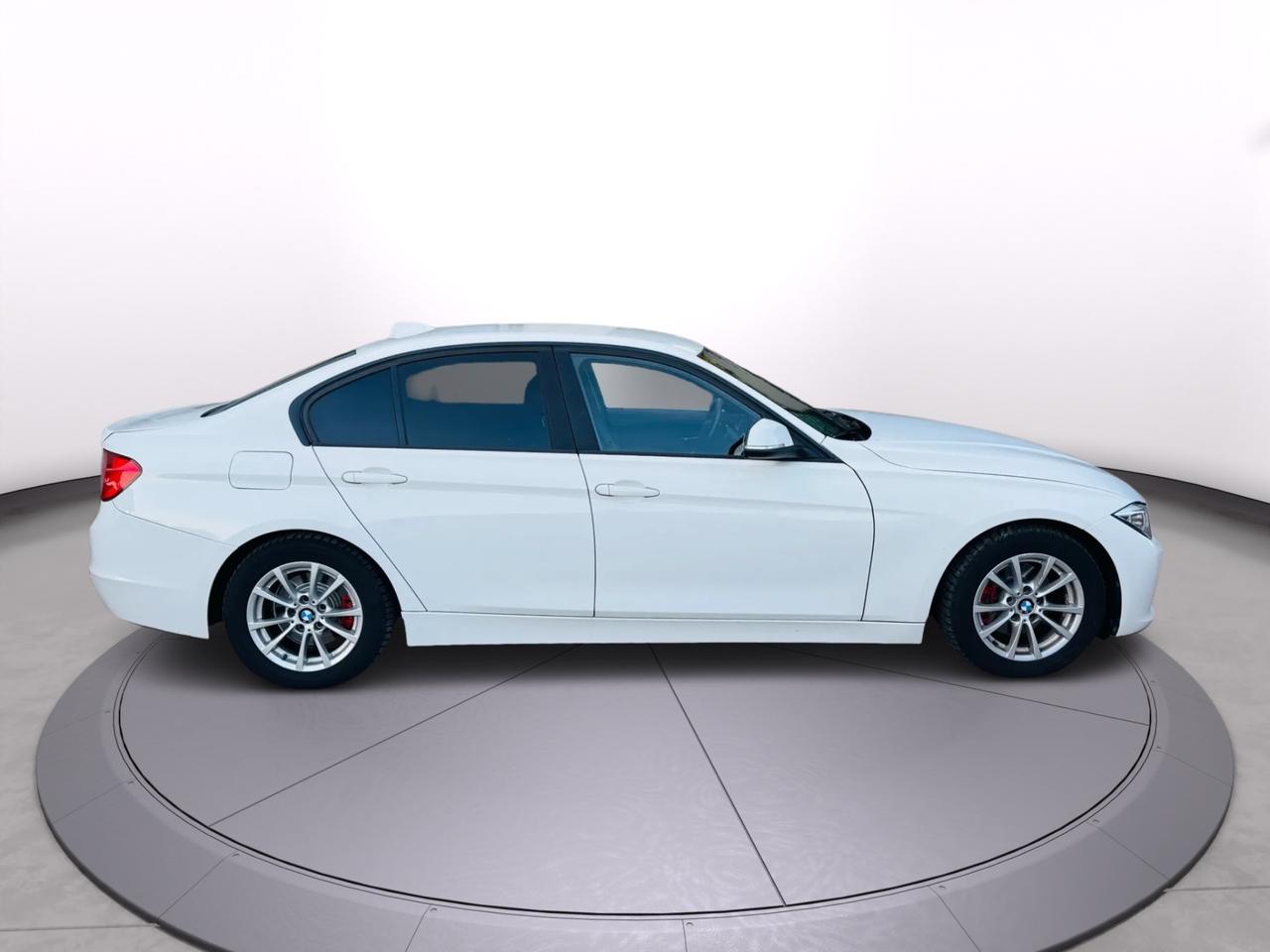 Bmw 318d 2.0 tdi 143cv anno 2013 cambio automatico