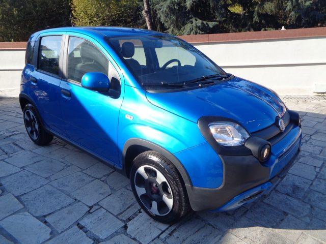 FIAT New Panda 1000 HYBRID CITY CROSS PLUS 70CV CARPLAY CLIMAUTO