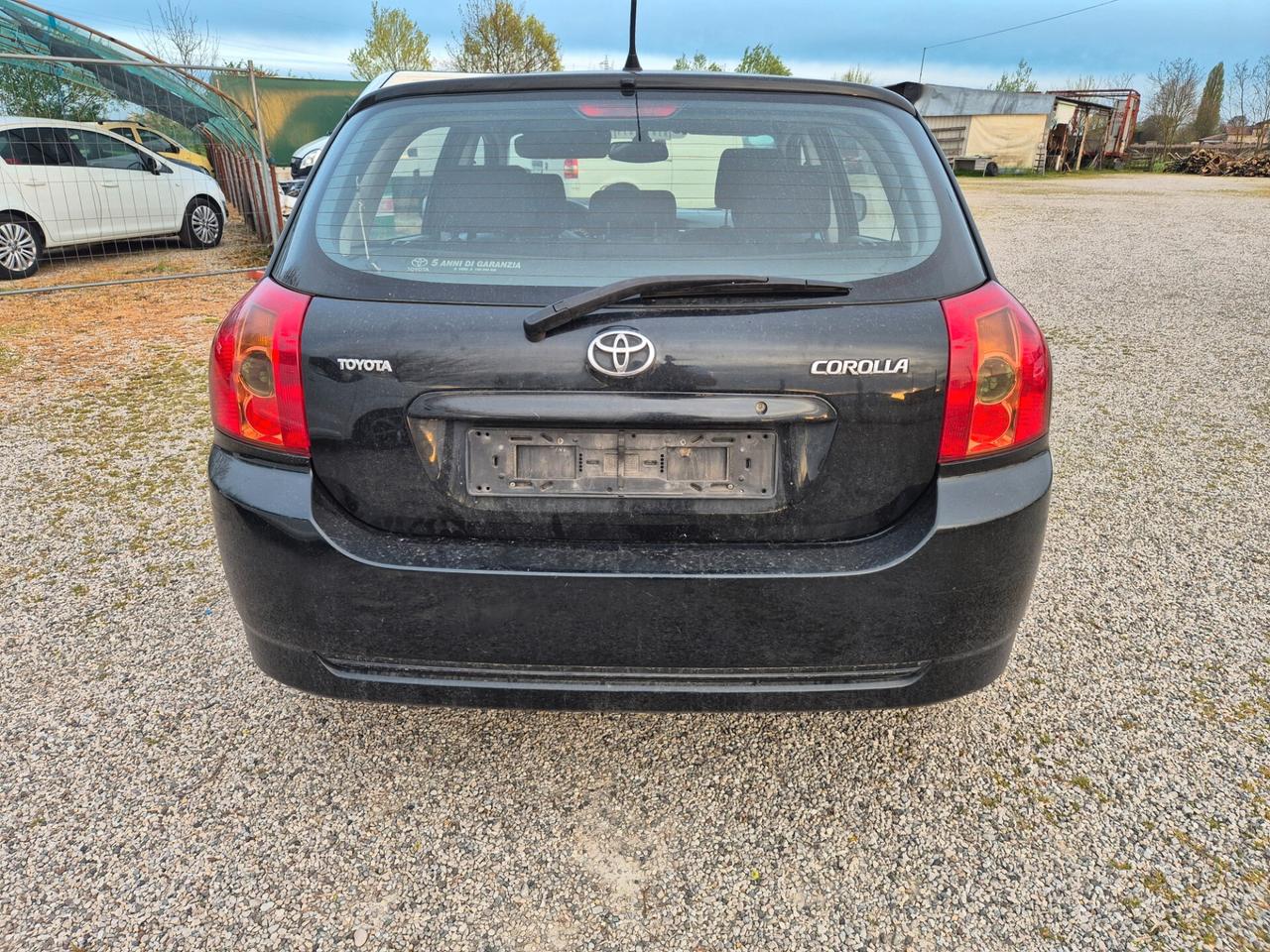 Toyota Corolla 1.6 16V 5 porte radiazione per Africa