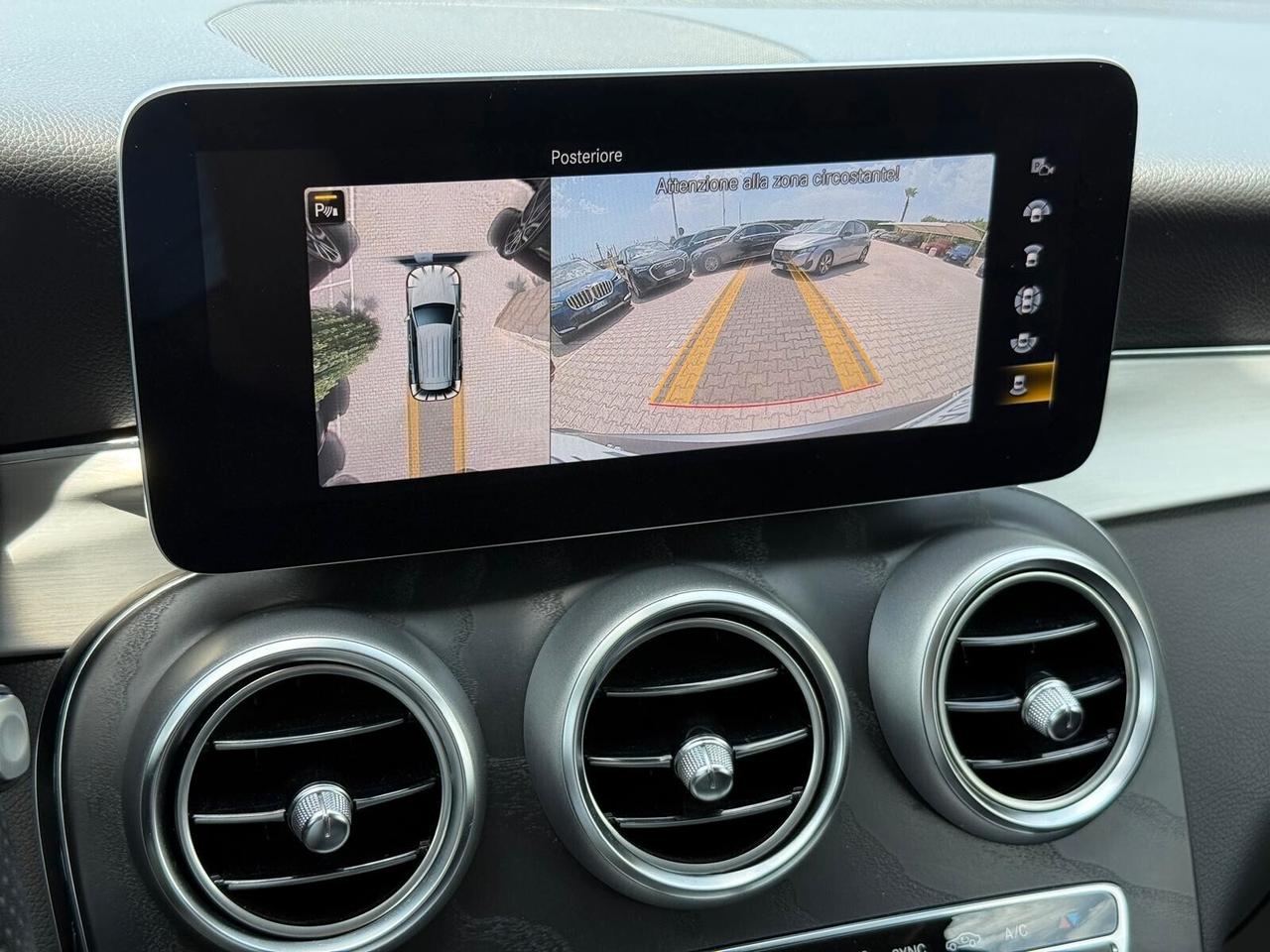 GLC 220 d 4Matic Premium Plus Opaco + Pedane
