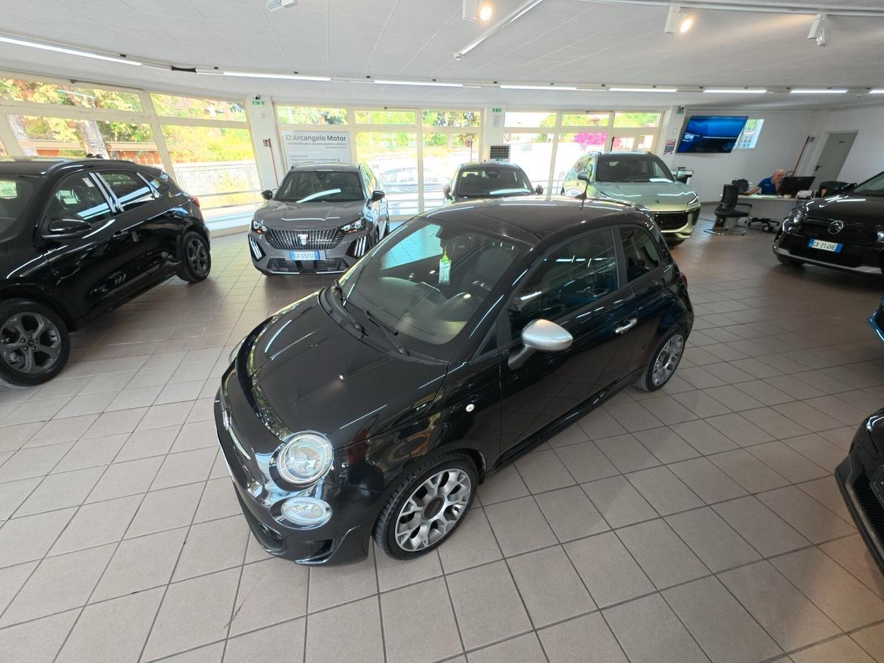 Fiat 500 1.0 Hybrid Rockstar