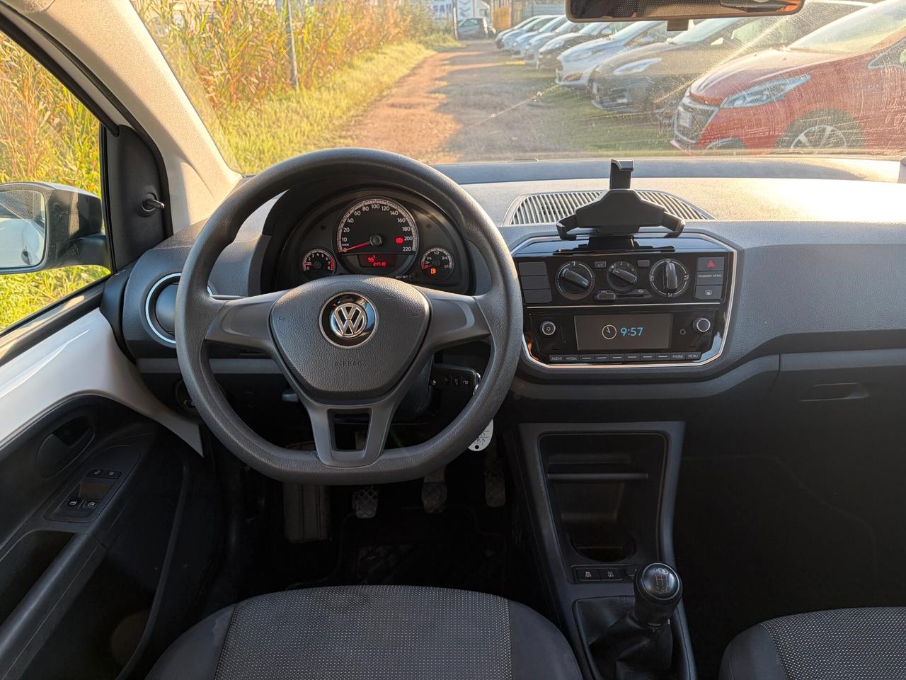 VOLKSWAGEN UP! 1.0 60CV ANNO 2017 87.000 KM