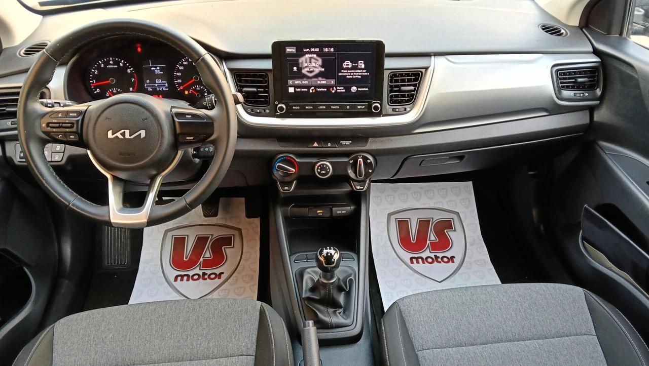 KIA STONIC 1.2 BENZ-RETROC-PREZZO PROMO!