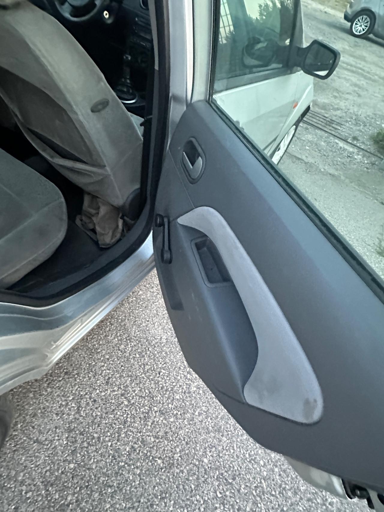 Ford Fiesta 1.4 TDCi 5p. Ghia
