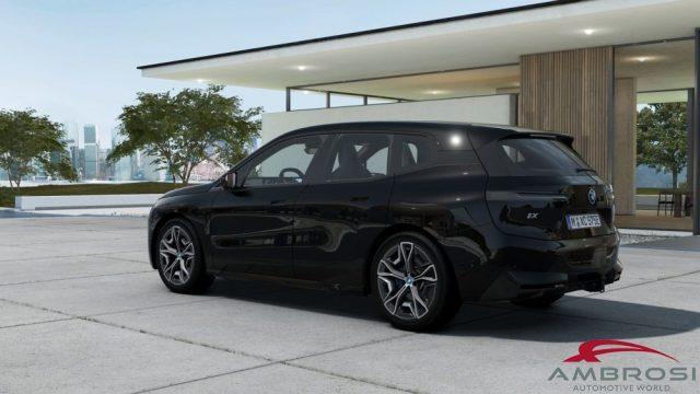 BMW iX xDrive40 Pacchetto Sportivo Edition Signature